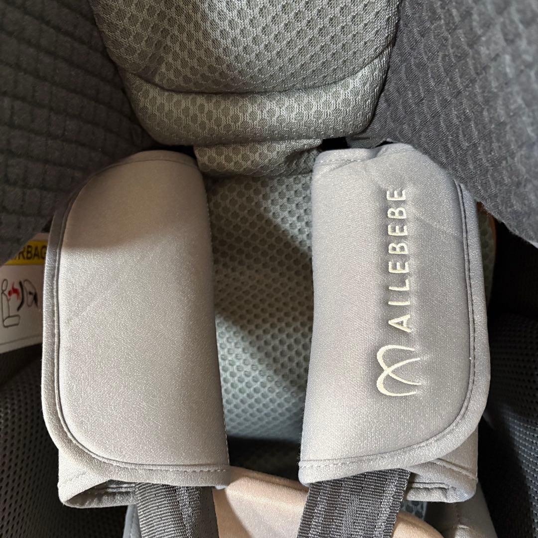 エールベベ クルットR ウィ リュクスグレー チャイルドシート