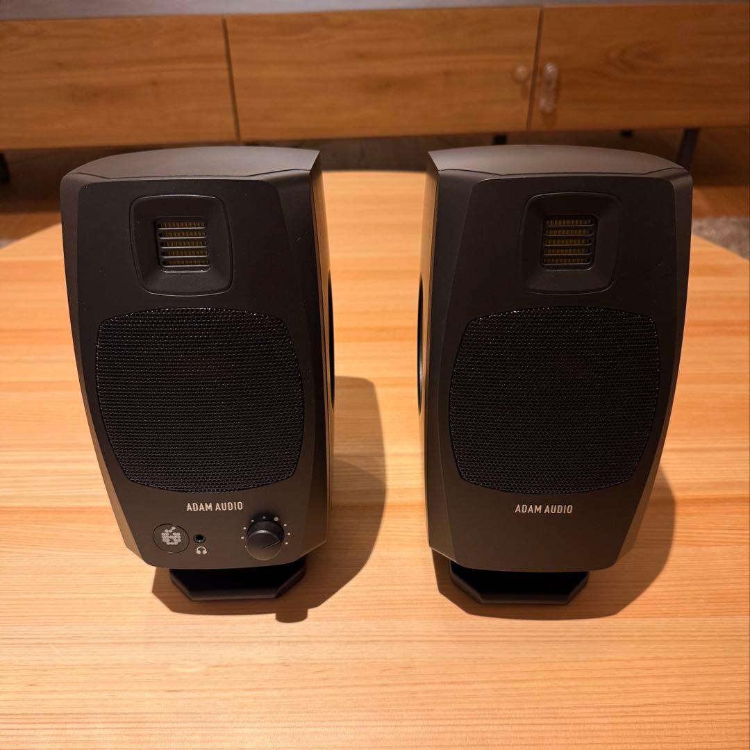 ADAM Audio D3V デスクトップモニタースピーカー ペア（美品）