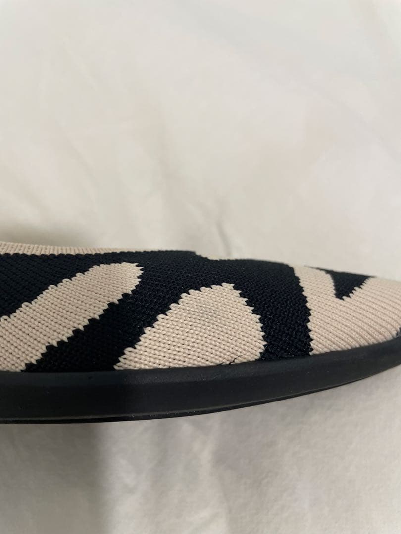 VIVAIAフラットシューズ 35.5 22.5cm ホワイトタイガー