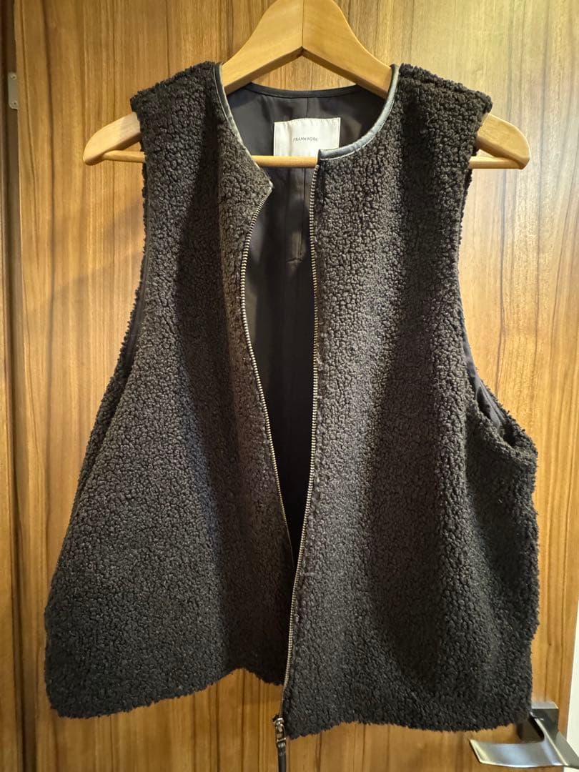 FRAMeWORK ブラック　ベスト