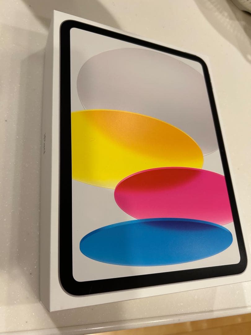 【新品未使用】Apple iPad A16世代　シルバー 本体