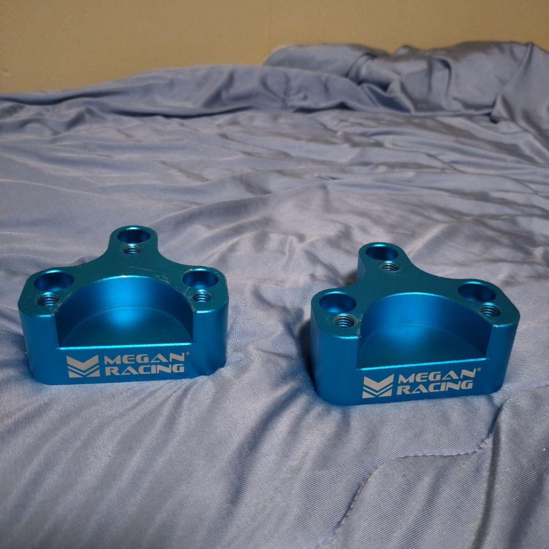 MeganRacing ロールセンターアジャスター　ワーゲン イオス ゴルフ5他