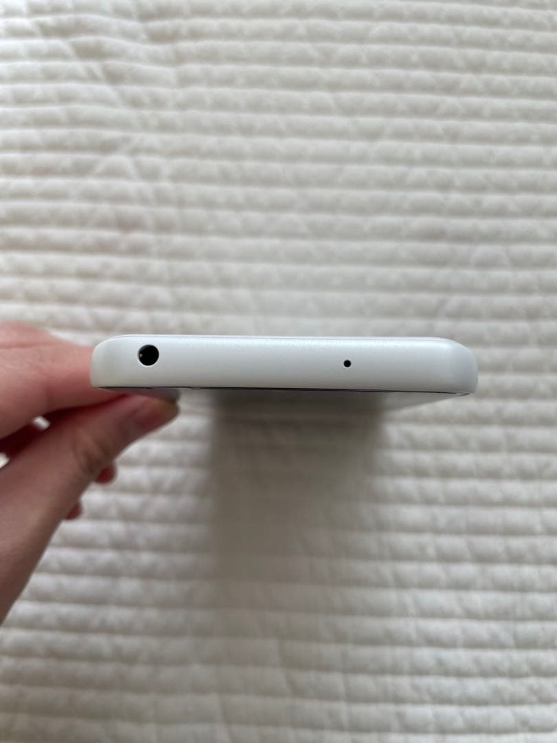 【24時間限定価格】docomo arrows We F-51B ホワイト