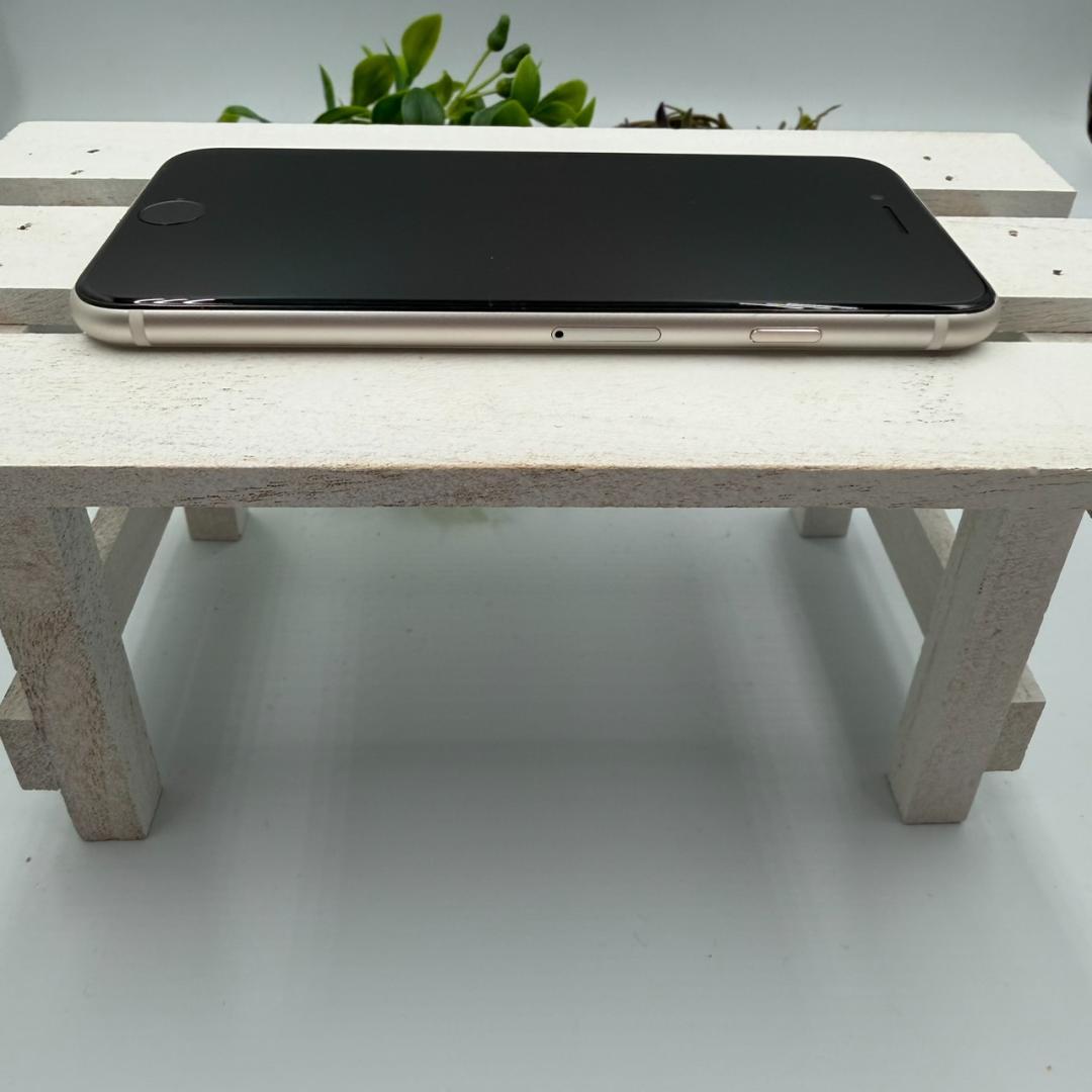 iPhone SE第3世代 64GB スターライト 431