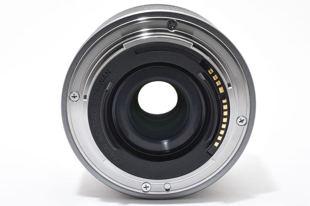 Canon RF 16mm f/2.8 STM レンズ