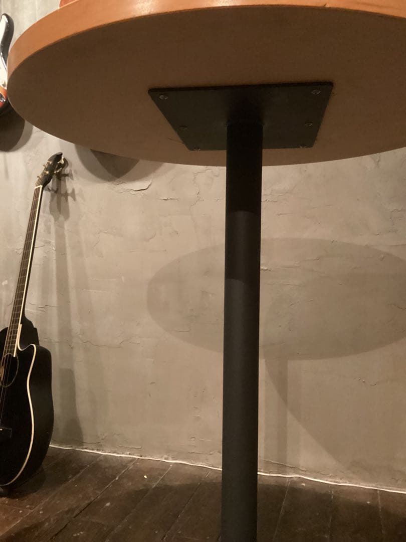 円形カウンターテーブル 木製天板 黒脚