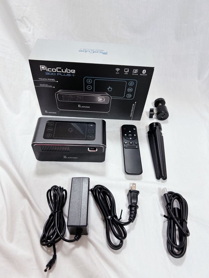 美品　モバイルプロジェクター PicoCube 300plus