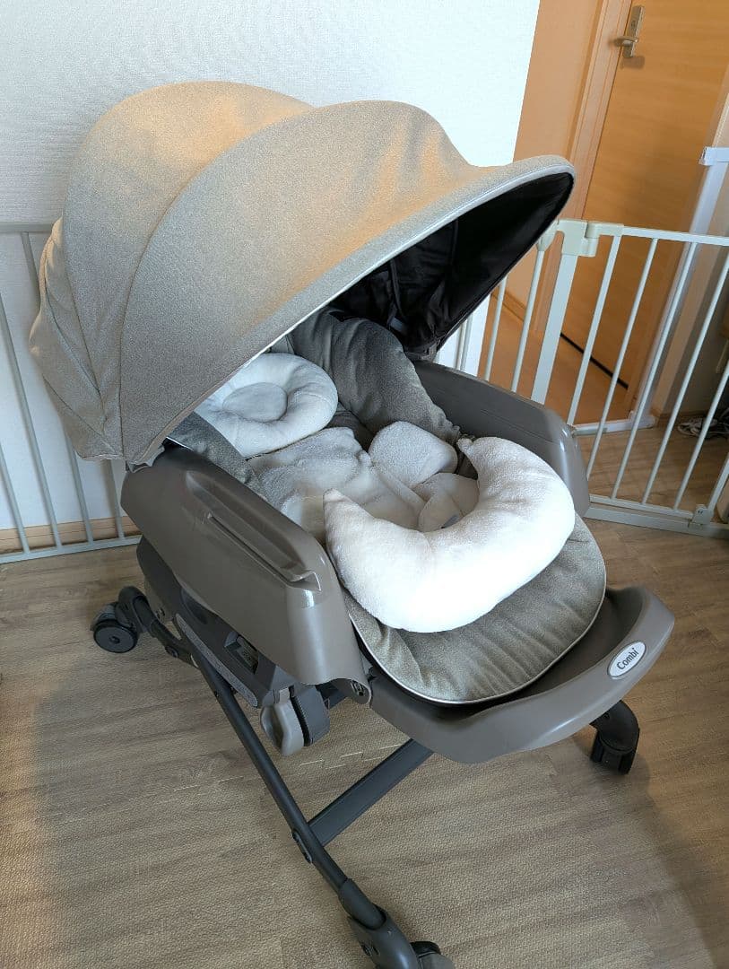 Combi ネムリラAT BEDi オートスイング ハイローチェア