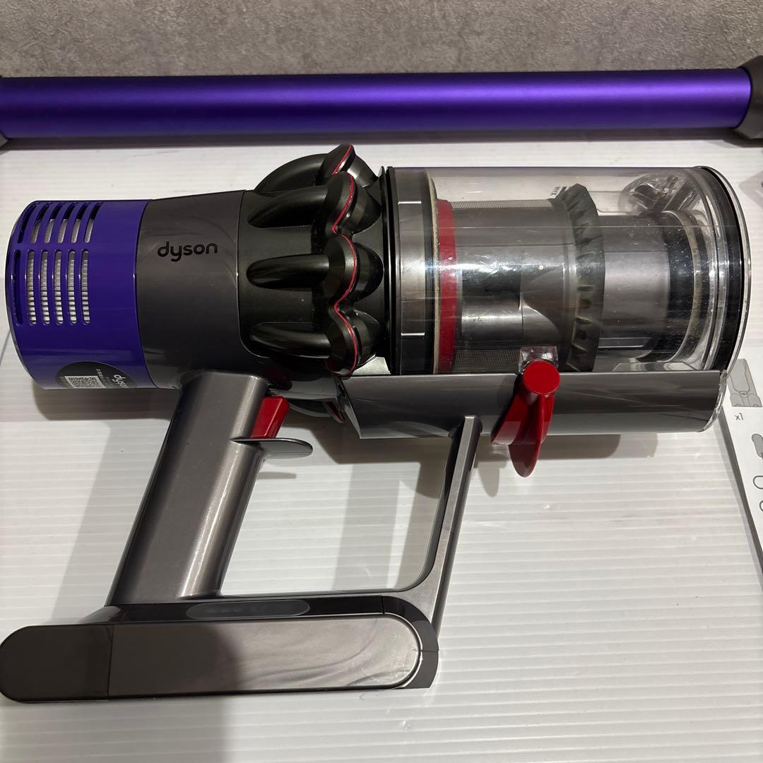 Dyson Cyclone V10 掃除機 本体＋付属品多数 動作確認済