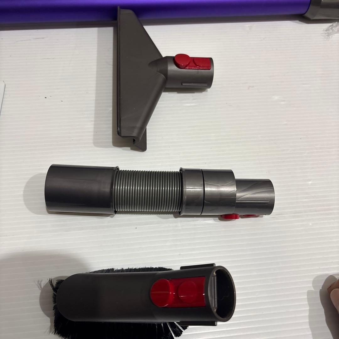 Dyson Cyclone V10 掃除機 本体＋付属品多数 動作確認済