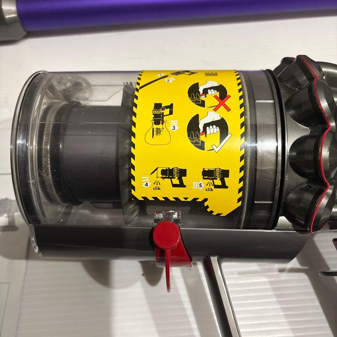 Dyson Cyclone V10 掃除機 本体＋付属品多数 動作確認済