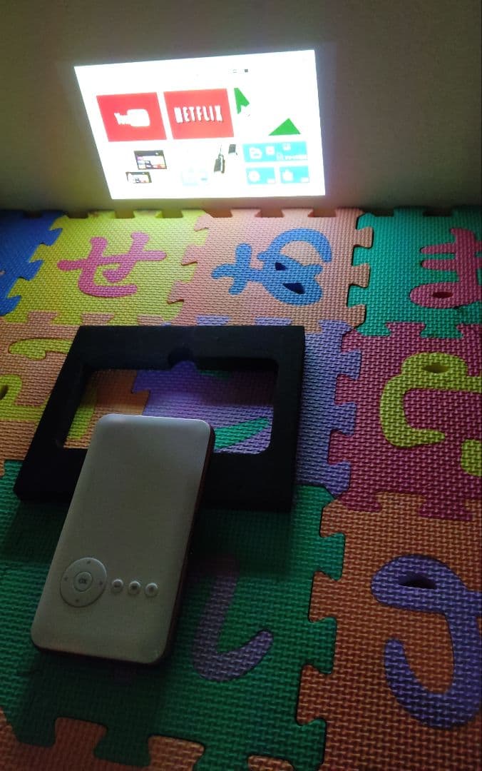 UENO-mono T89A ミニスマートプロジェクター　カベーニ KABENI