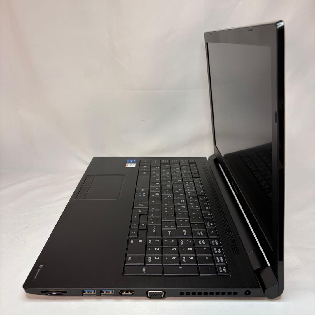 美品 dynabook B65/HU 第11世代 i7 DVDドライブ オフィス