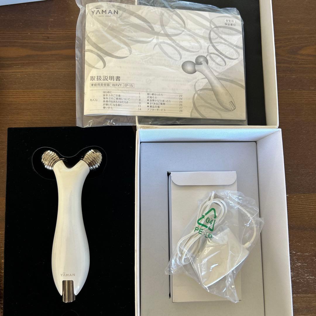YA-MAN WAVY EMS ホワイト 美顔ローラー EP-15W