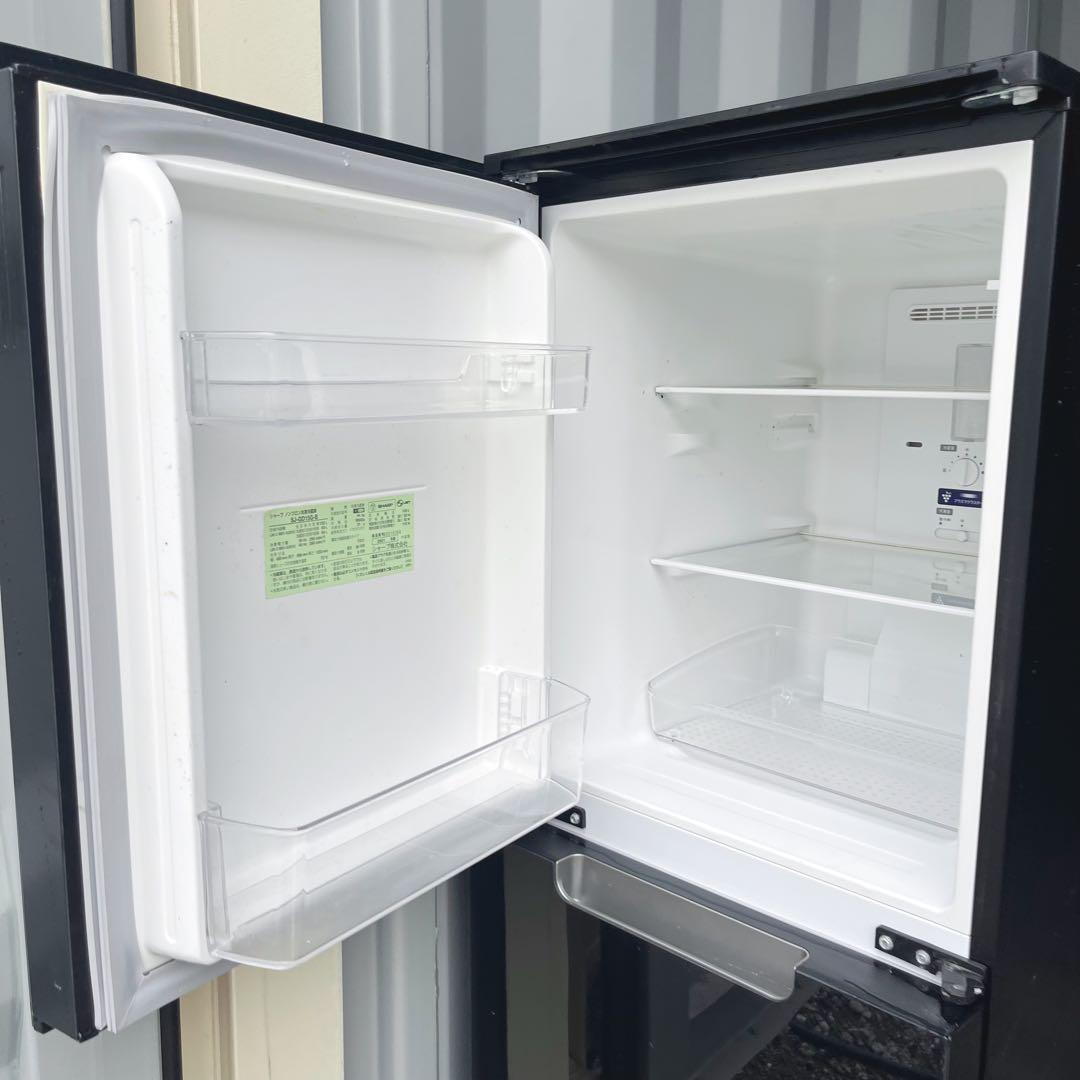 195取付無料！SHARPプラズマクラスター搭載スタイリッシュブラック冷蔵庫！
