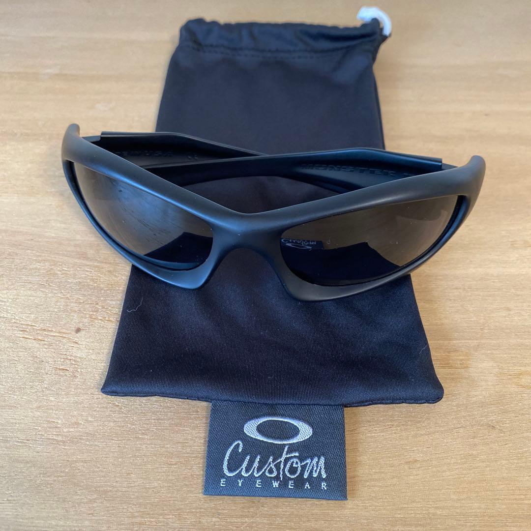 Oakley オークリー　モンスタードッグ　ビンテージ　USA製サングラス　黒