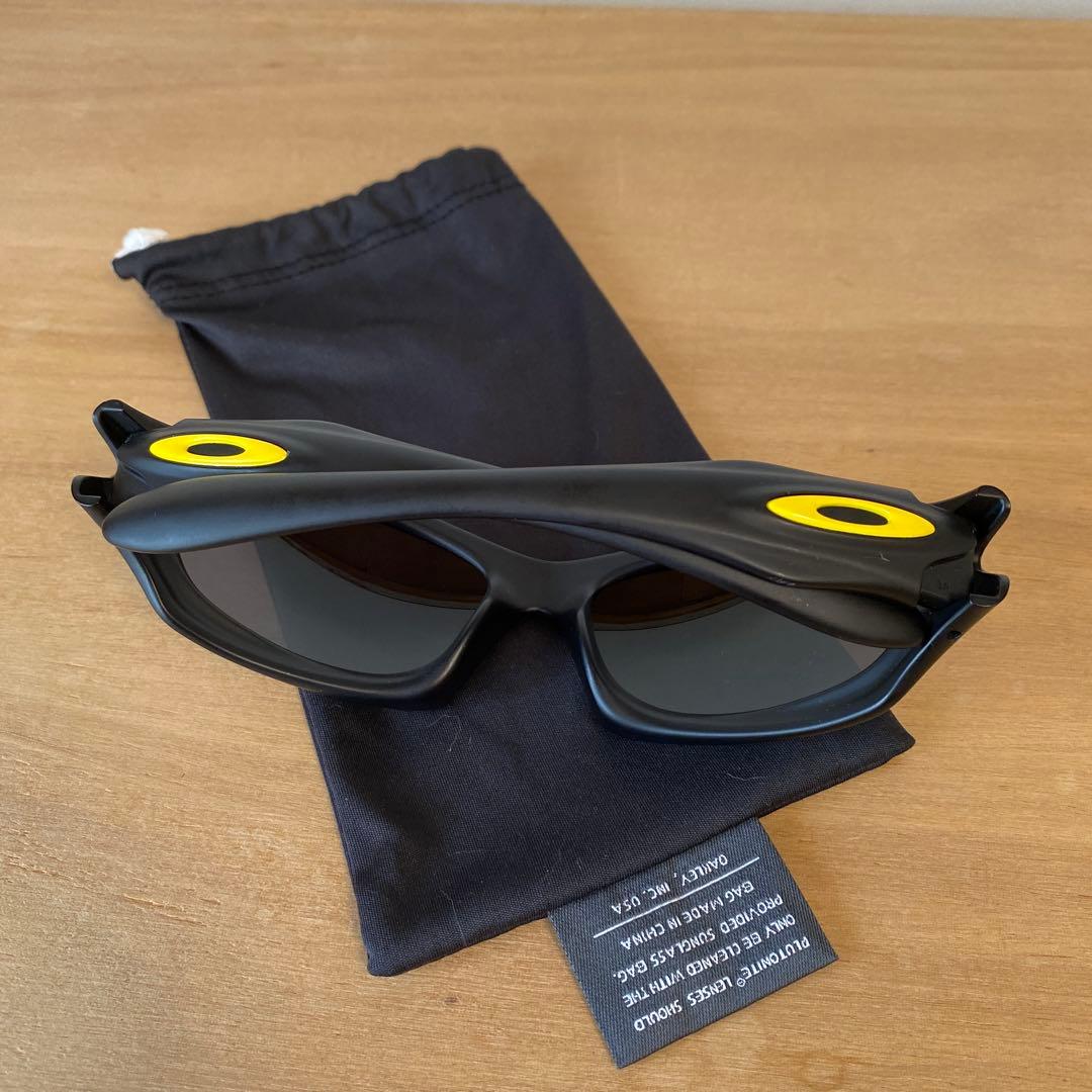 Oakley オークリー　モンスタードッグ　ビンテージ　USA製サングラス　黒