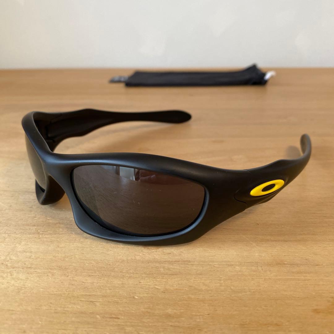 Oakley オークリー　モンスタードッグ　ビンテージ　USA製サングラス　黒