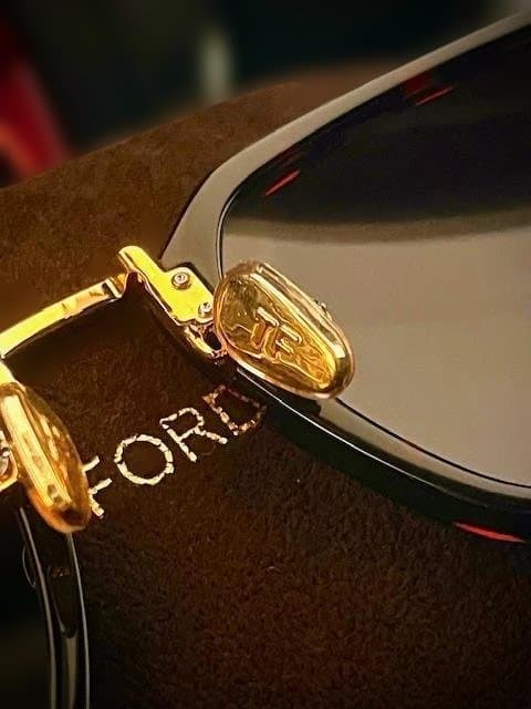 TOM FORDトムフォード サングラス 正規品 新品未使用 FT1042