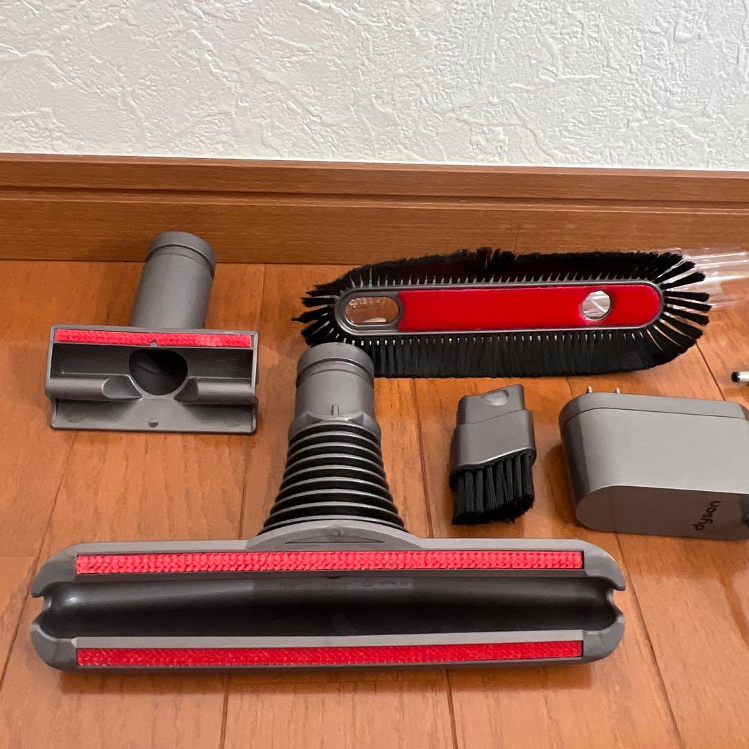 【美品】dyson v6 fluffy コードレス掃除機☆