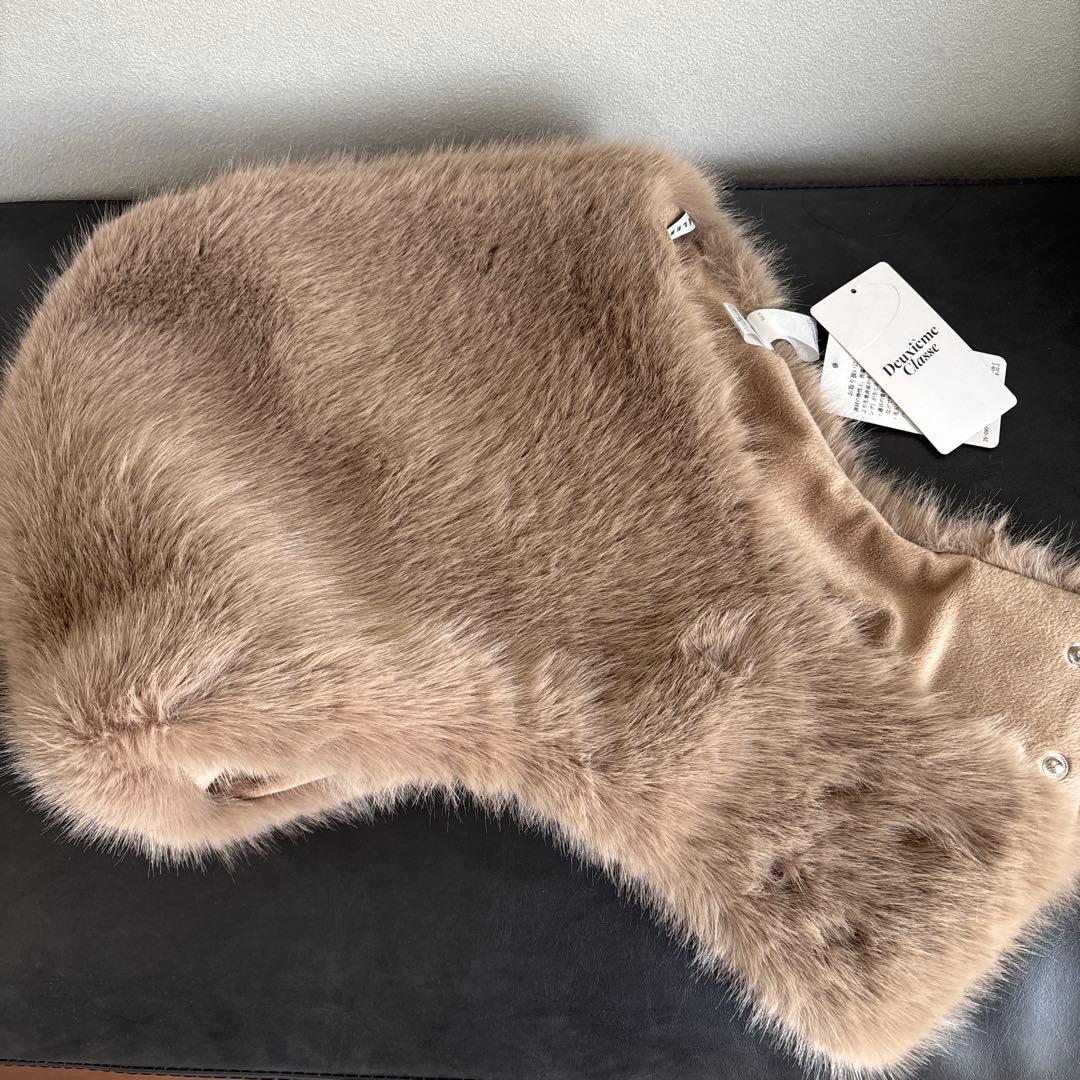 未使用⭐︎DEUXIEME CLASSE ファーフードマフラー