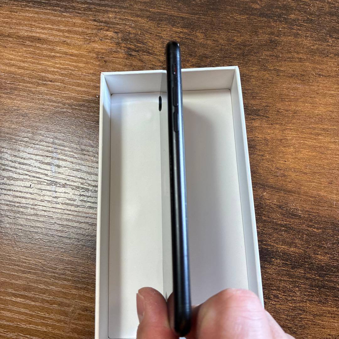 iPhoneSE2 128GB ブラック