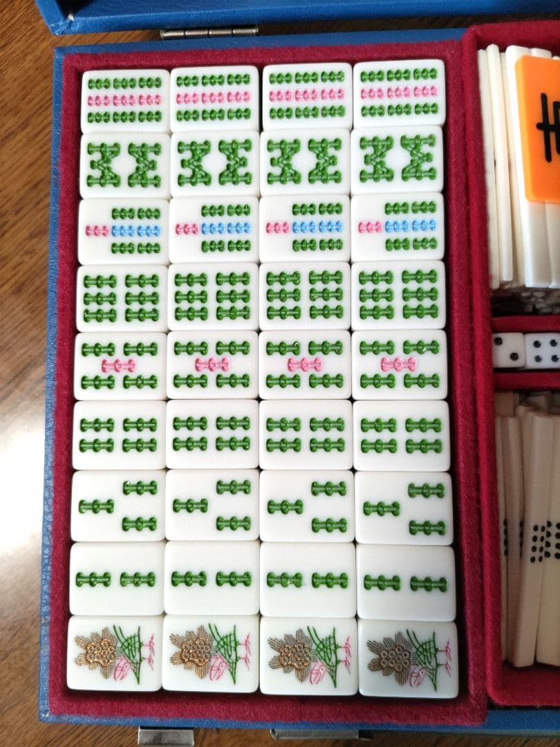 市川屋　麻雀牌　カラフル　ラベンダー　ゆめかわいい　ピンク　水色　メルヘン