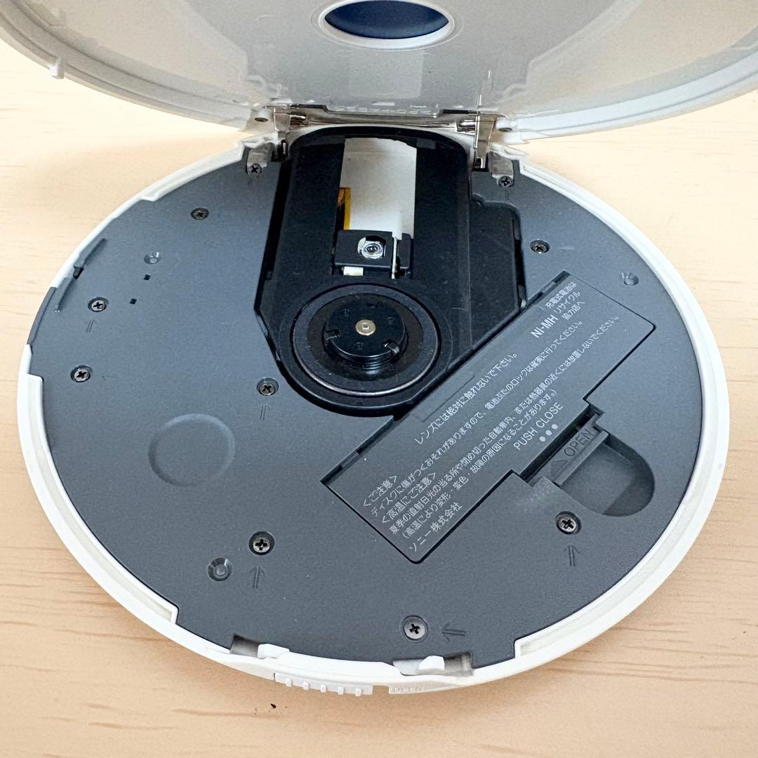 【希少】SONY CDウォークマン D-NE820 WALKMAN ブルー 青