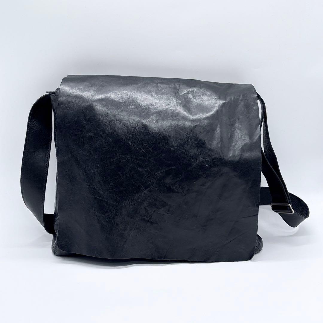 m0851 ショルダーバッグ メッセンジャーバッグ アニリンレザー　ブラック 黒