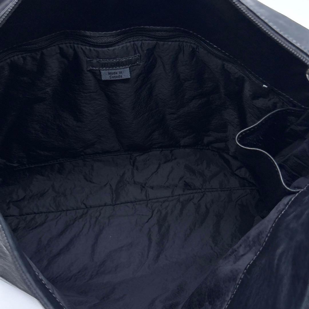 m0851 ショルダーバッグ メッセンジャーバッグ アニリンレザー　ブラック 黒