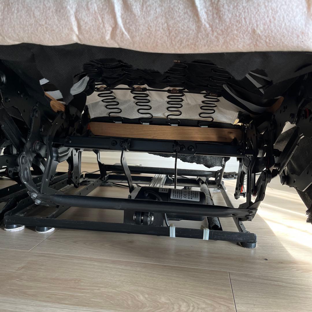 ニトリ電動リクライニング2人掛けソファ　 本革(一部合成皮革)アイボリー