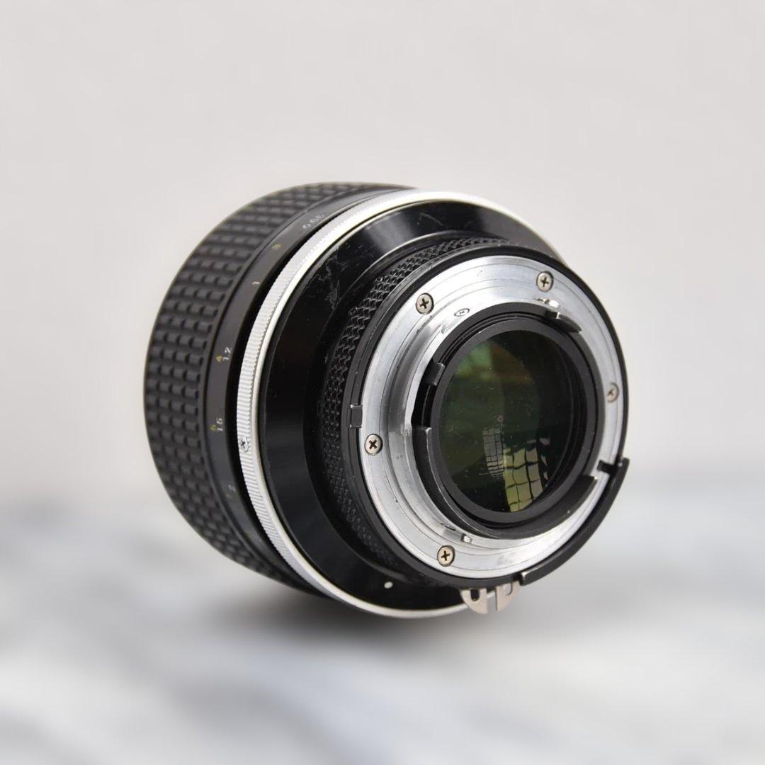 NIKKOR 85mm f/1.4 レンズ マニュアルレンズ　Nikon ニコン