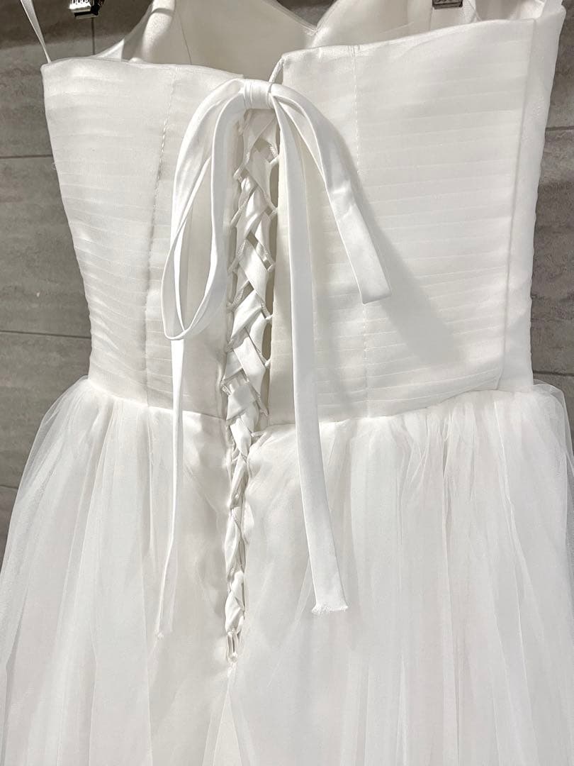 ウェディングドレス【前撮り・二次会用に！】ベール・グローブ付き/チュールホワイト