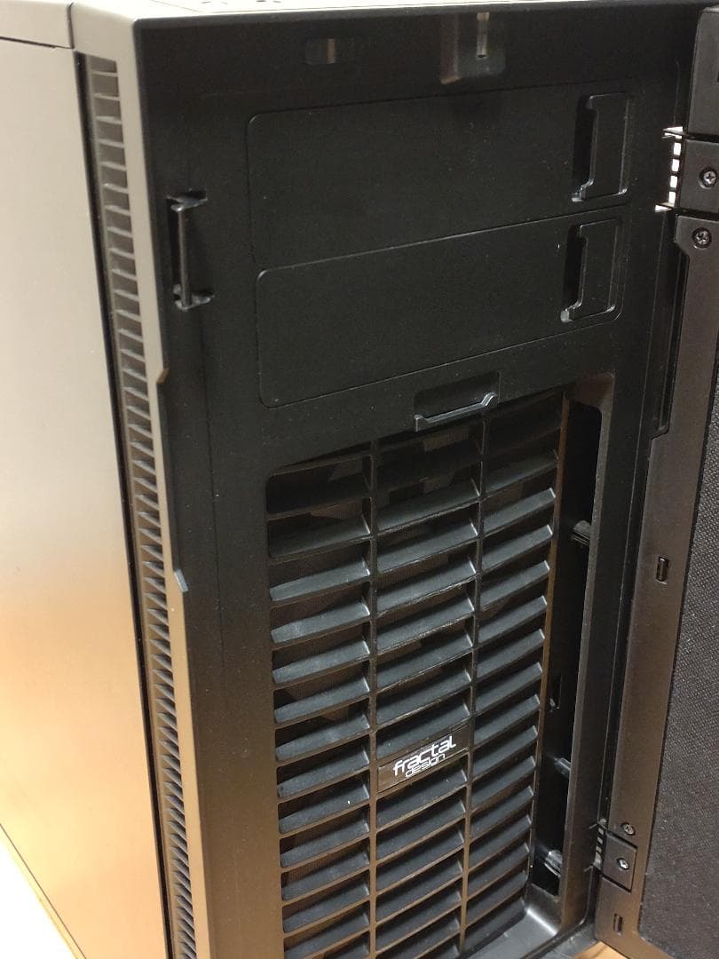 Fractal Design Define R5｜ミドルタワーPCケース