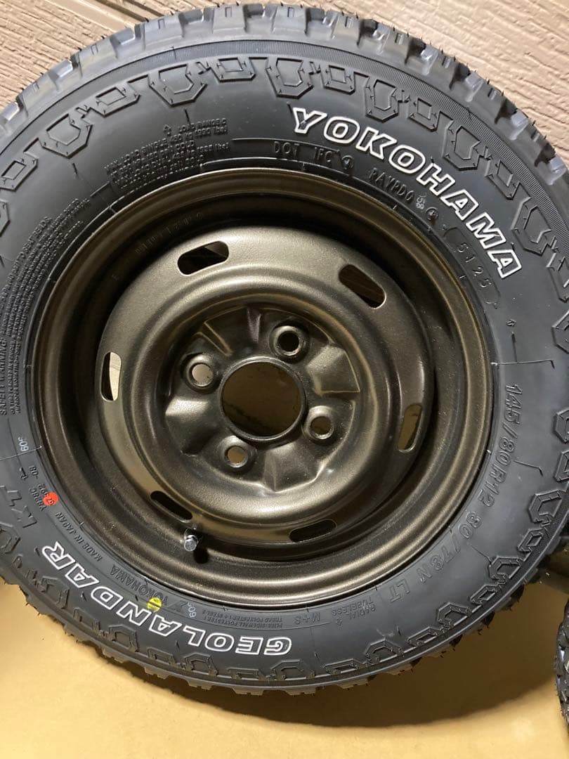 145/80r12 送料込み ゴツゴツタイヤ オールシーズン4本ホイールセット