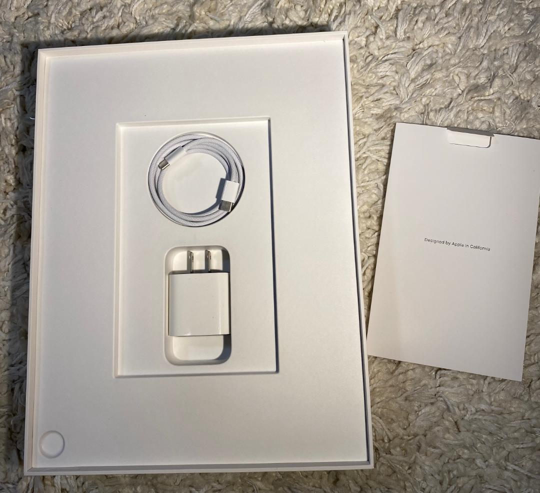 美品 刻印入 iPad Air 13インチ M2 第6世代 256GB ブルー