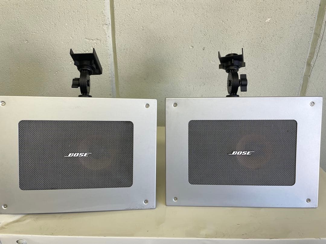 Bose スピーカー 2台 壁掛け用ブラケット付き