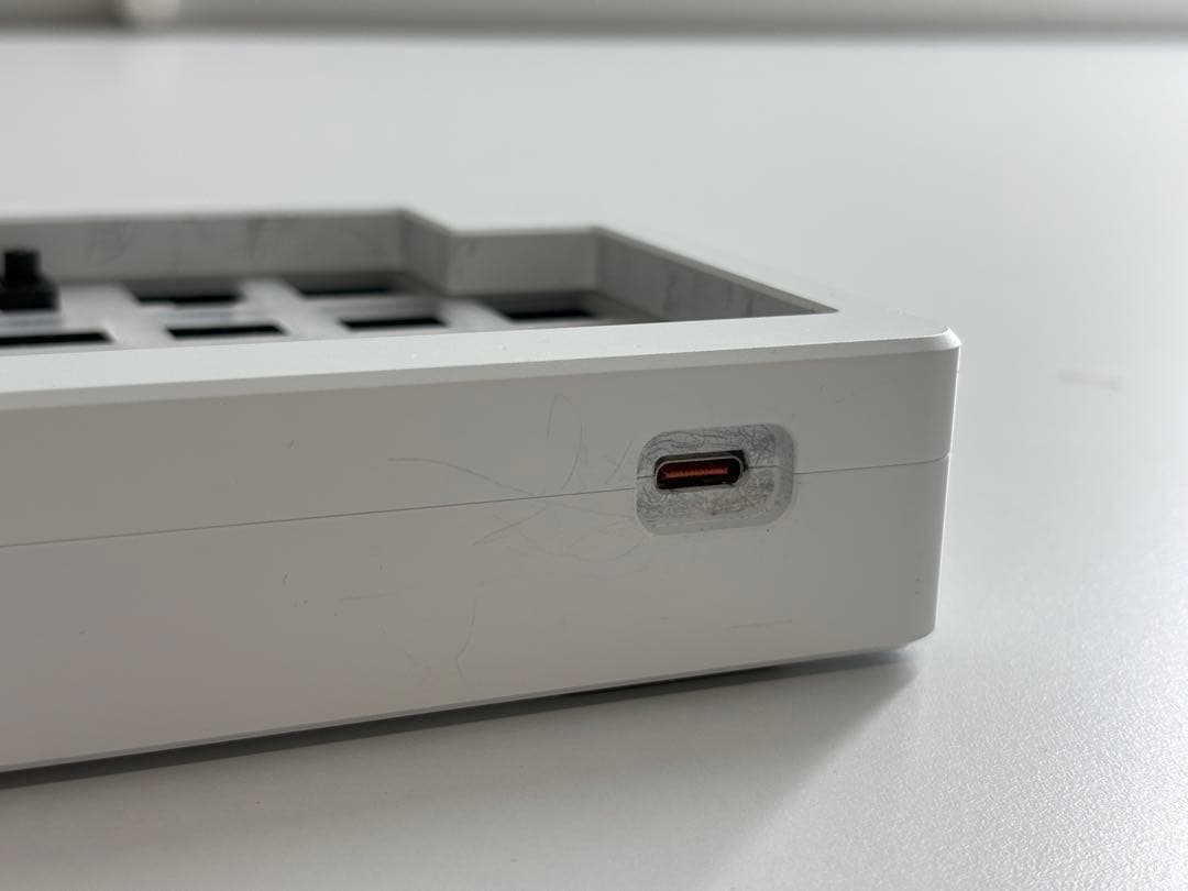 Lazydesigners apricot 自作キーボード