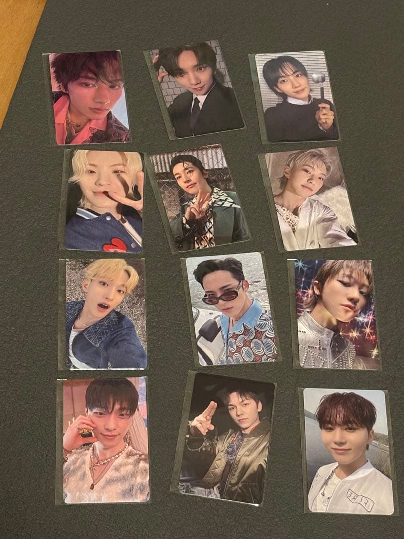 SEVENTEEN「17 IS RIGHT HERE」Thanks 12枚