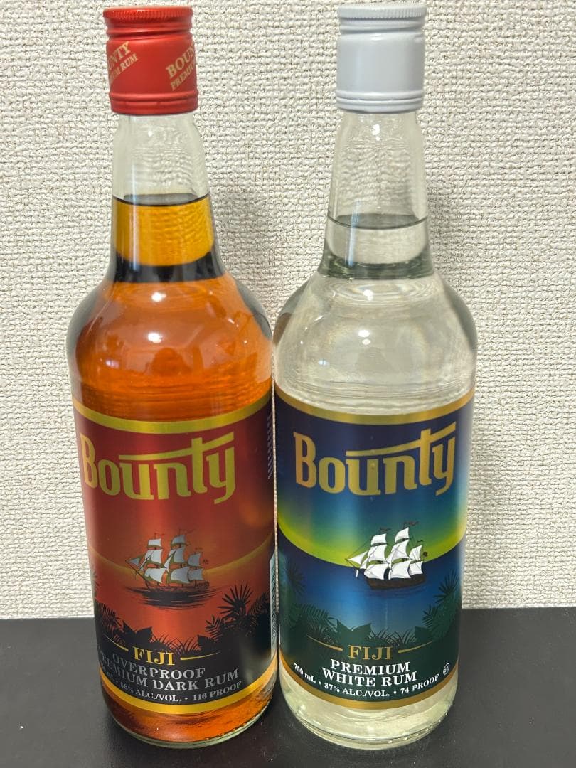 [新品未開封・希少] フィジー Bounty ダークラムとホワイトラムセット