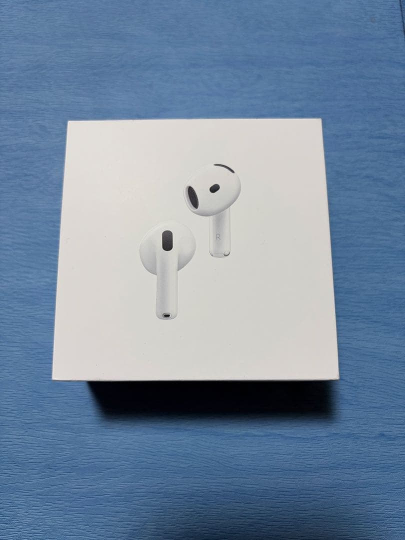 AirPods 4 (本体ノイキャン搭載）ケースのおまけ付き