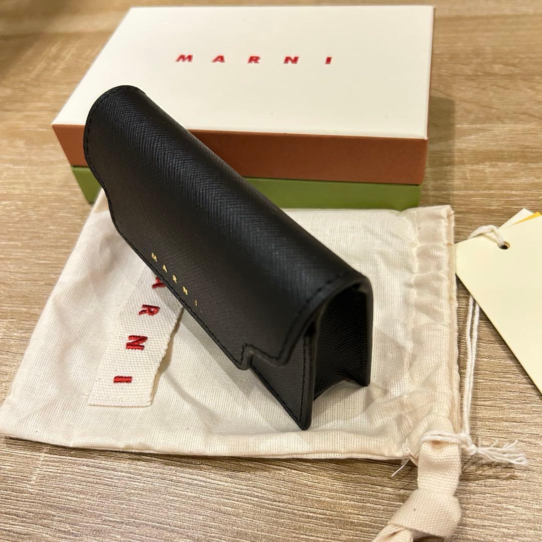 MARNI マルニ　名刺入れ　カードケース