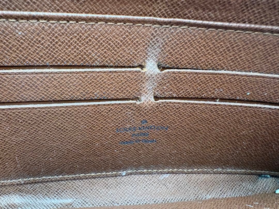 ルイヴィトン モノグラム　長財布ジッピーウォレット　ラウンドファスナー