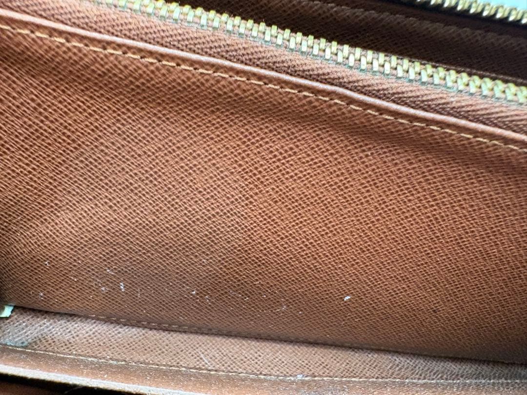 ルイヴィトン モノグラム　長財布ジッピーウォレット　ラウンドファスナー