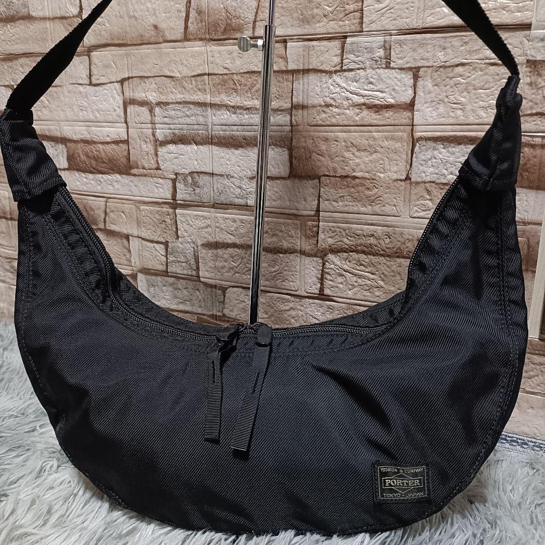ポーター ハーフムーン ショルダーバッグ PORTER 黒 三日月