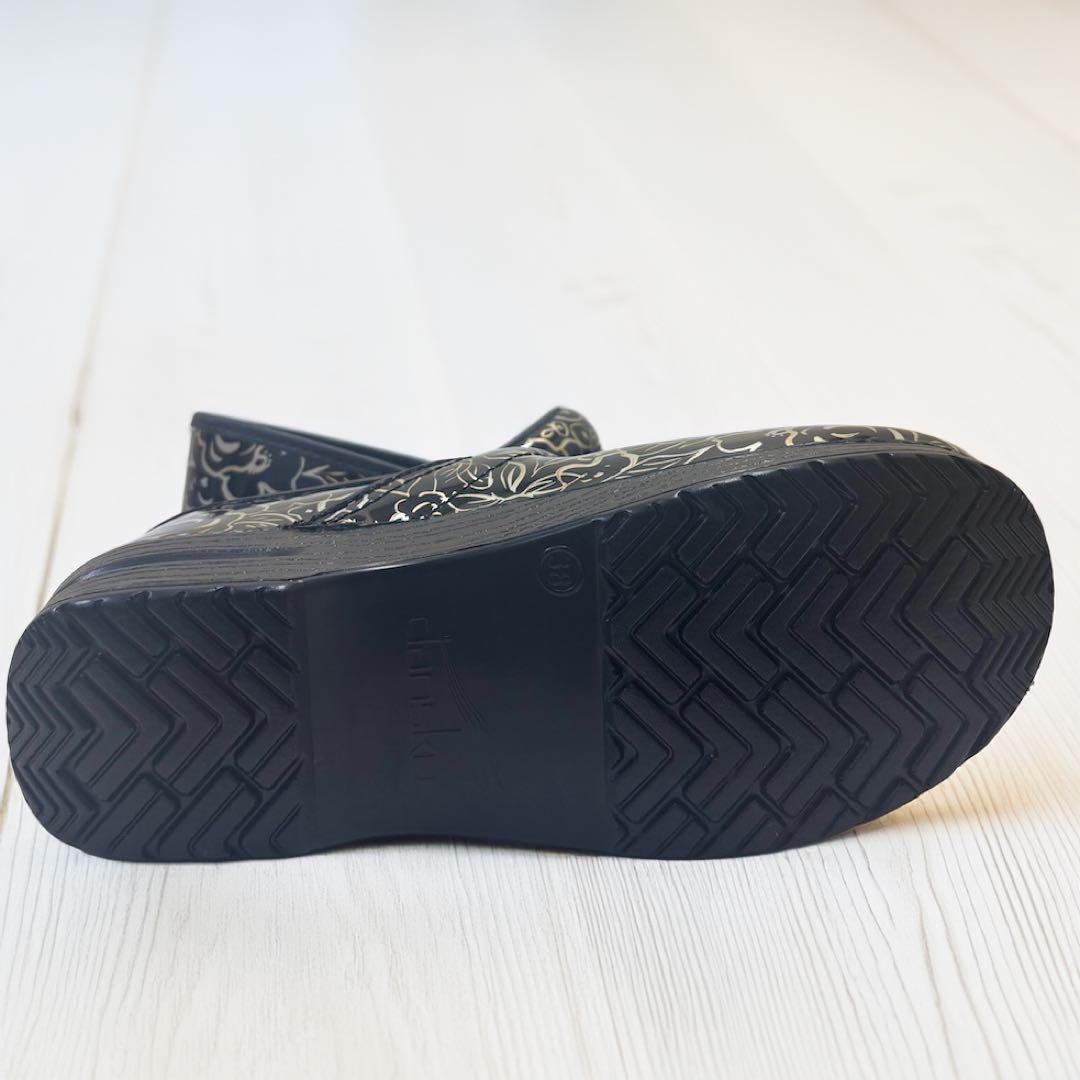 新品・未使用　/ ダンスコ プロフェッショナル /38(24-24.5cm)