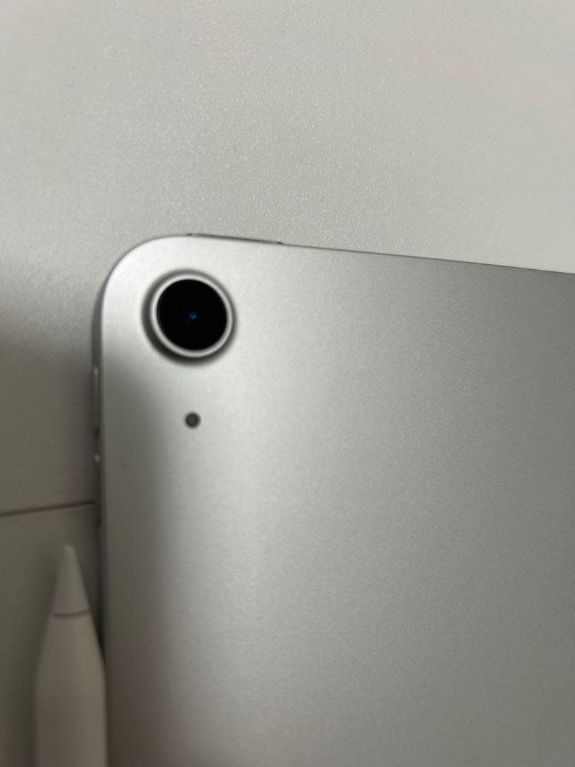 iPad Air 第4世代 256GB シルバー おまけ付き（タッチペン）