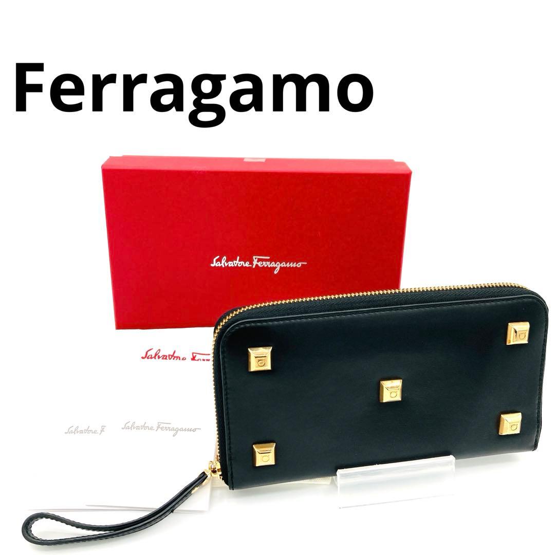 Salvatore Ferragamo ガンチーニ金具長財布　レザー レディース