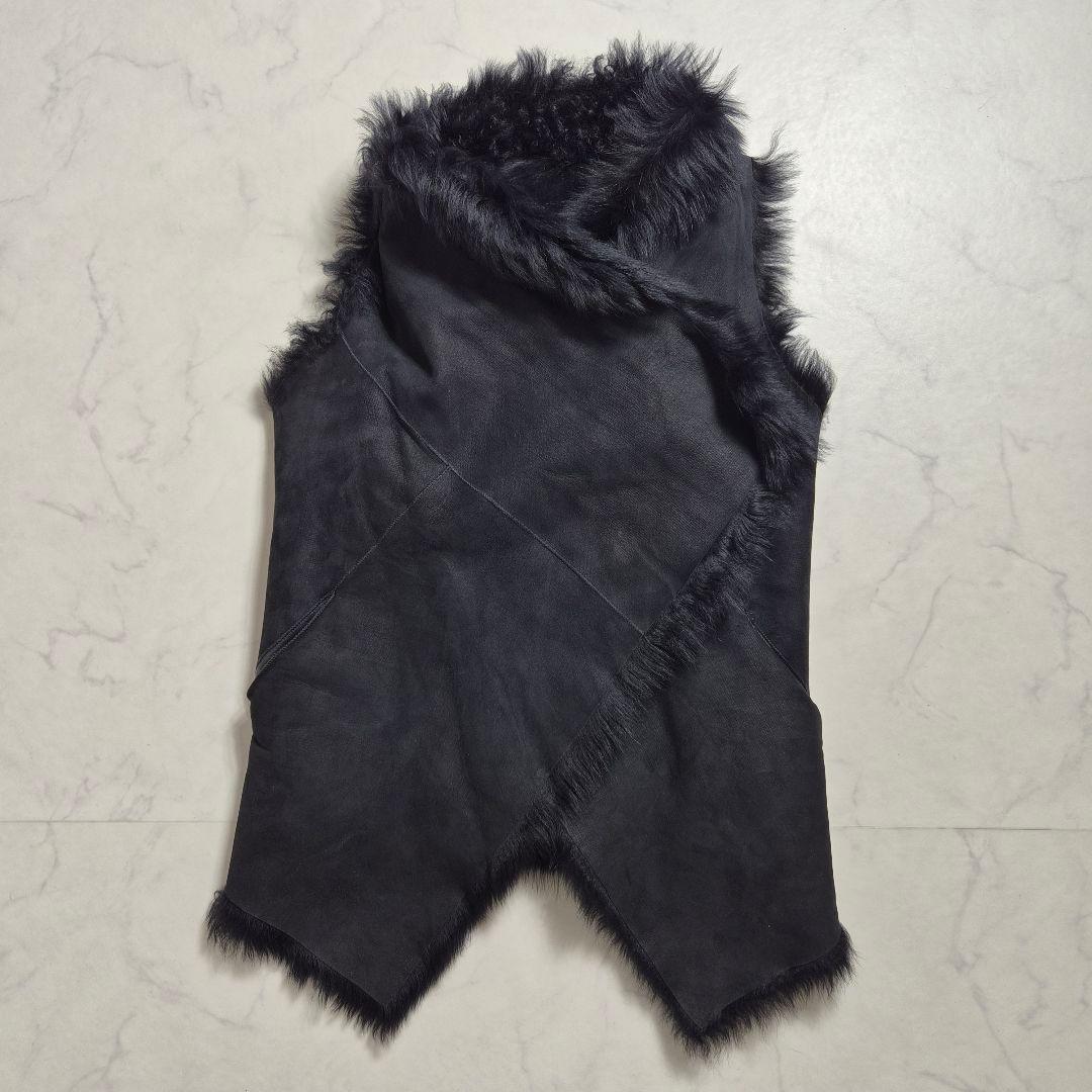 【美品】カールドノヒュー 毛皮 ムートンベスト 黒 S
