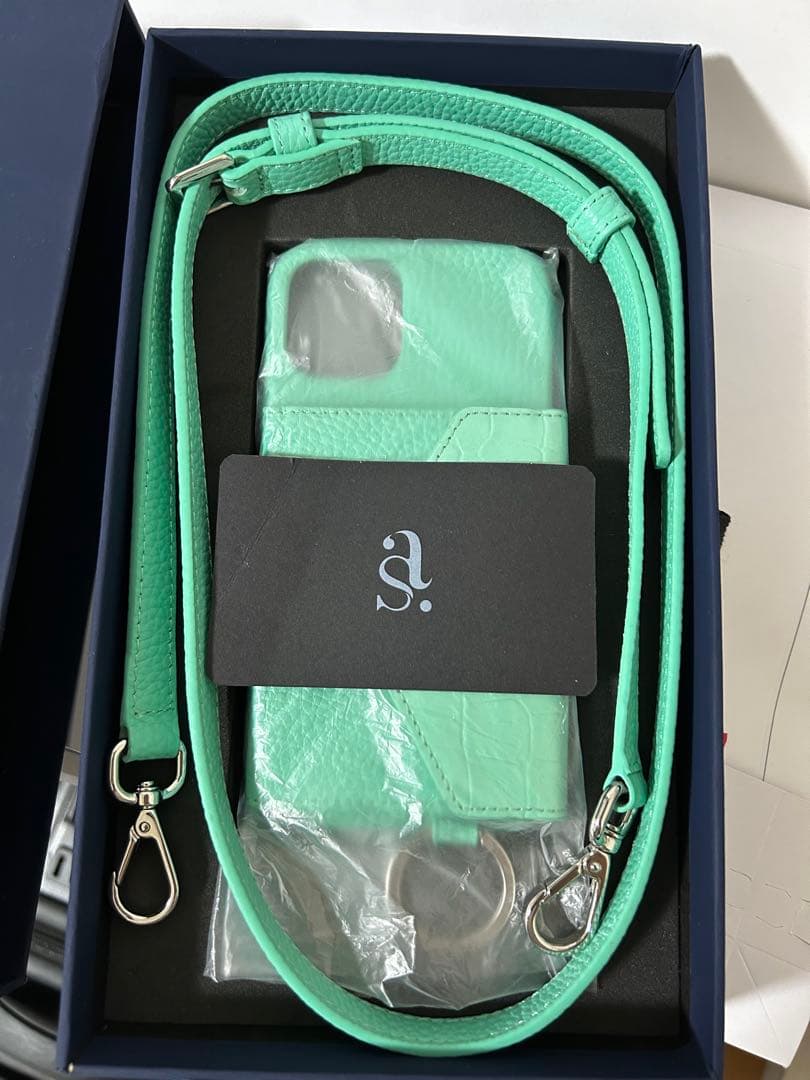 鈴木亜美さん iPhone16proケースとストラップ2点セット